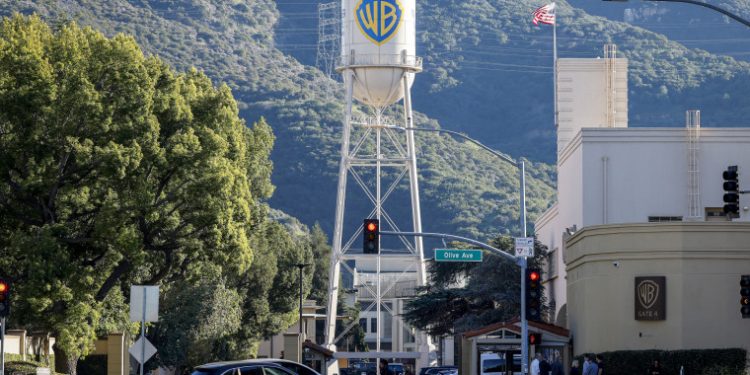 Paramount accuses Netflix of ‘scorched-earth’ campaign against Warner Bros. deal