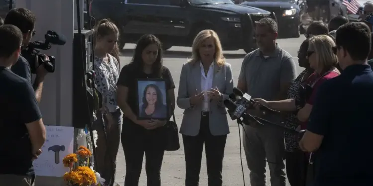 Tragic Florida Hammer Attack Becomes Central Flashpoint in Border Policy Clash